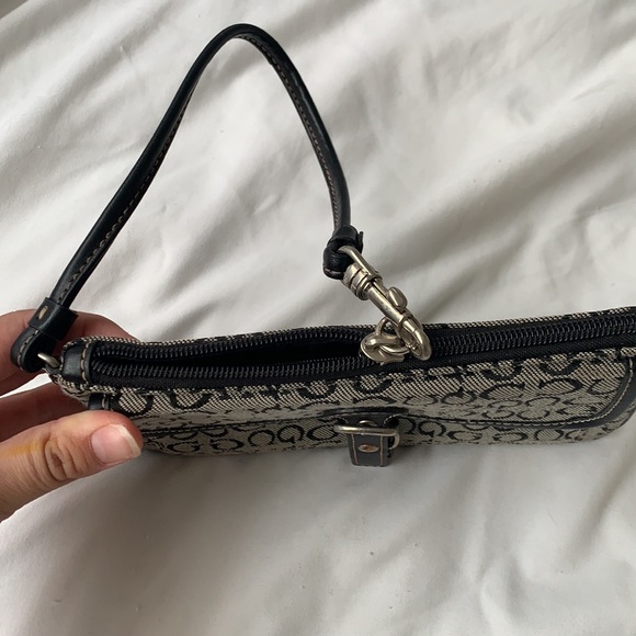 Vintage coach wallet authentic minor wear. - Picture 2 of 7